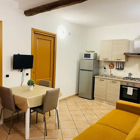 Casa Dei Fieschi - Bixio Semesterbostad